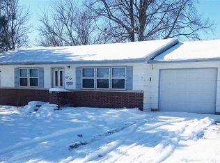 910 Circle Dr, Wayne, NE 68787