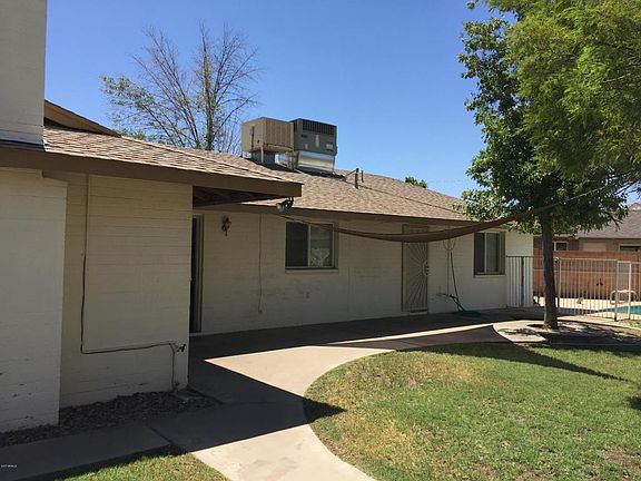 5th image of 1158 E Palmcroft Dr