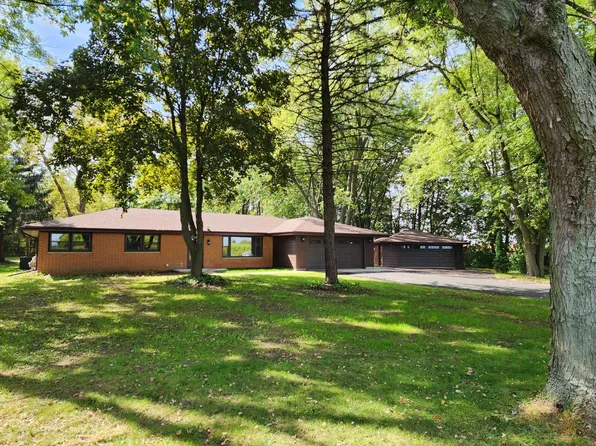 2035 Western AVENUE, Jackson, WI 53037