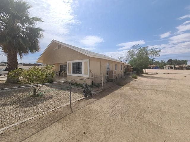 1st image of 15458 8th St
