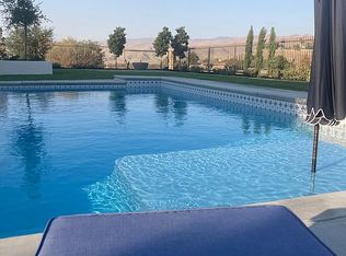 6809 Amati Dr, Bakersfield, CA 93306
