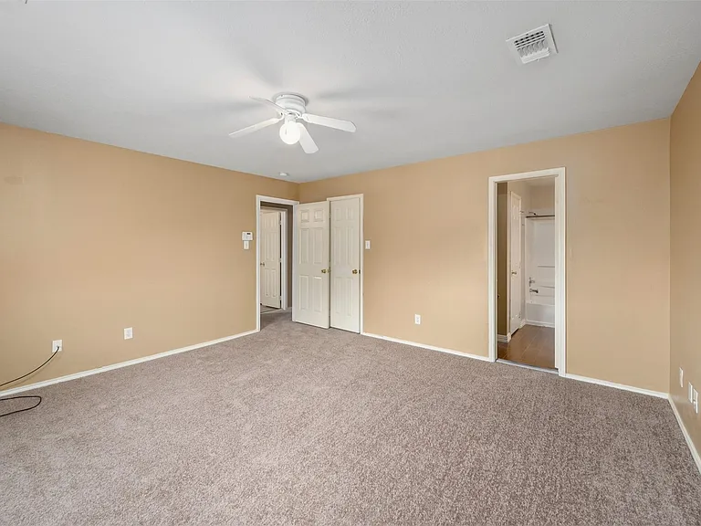 3702 Bent Springs Ln — Photo 10