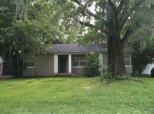 4620 Peachtree Cir E, Jacksonville, FL 32207