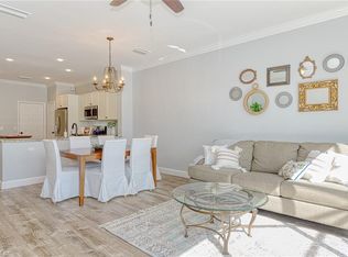 988 Hampton Cir, Naples, FL 34105