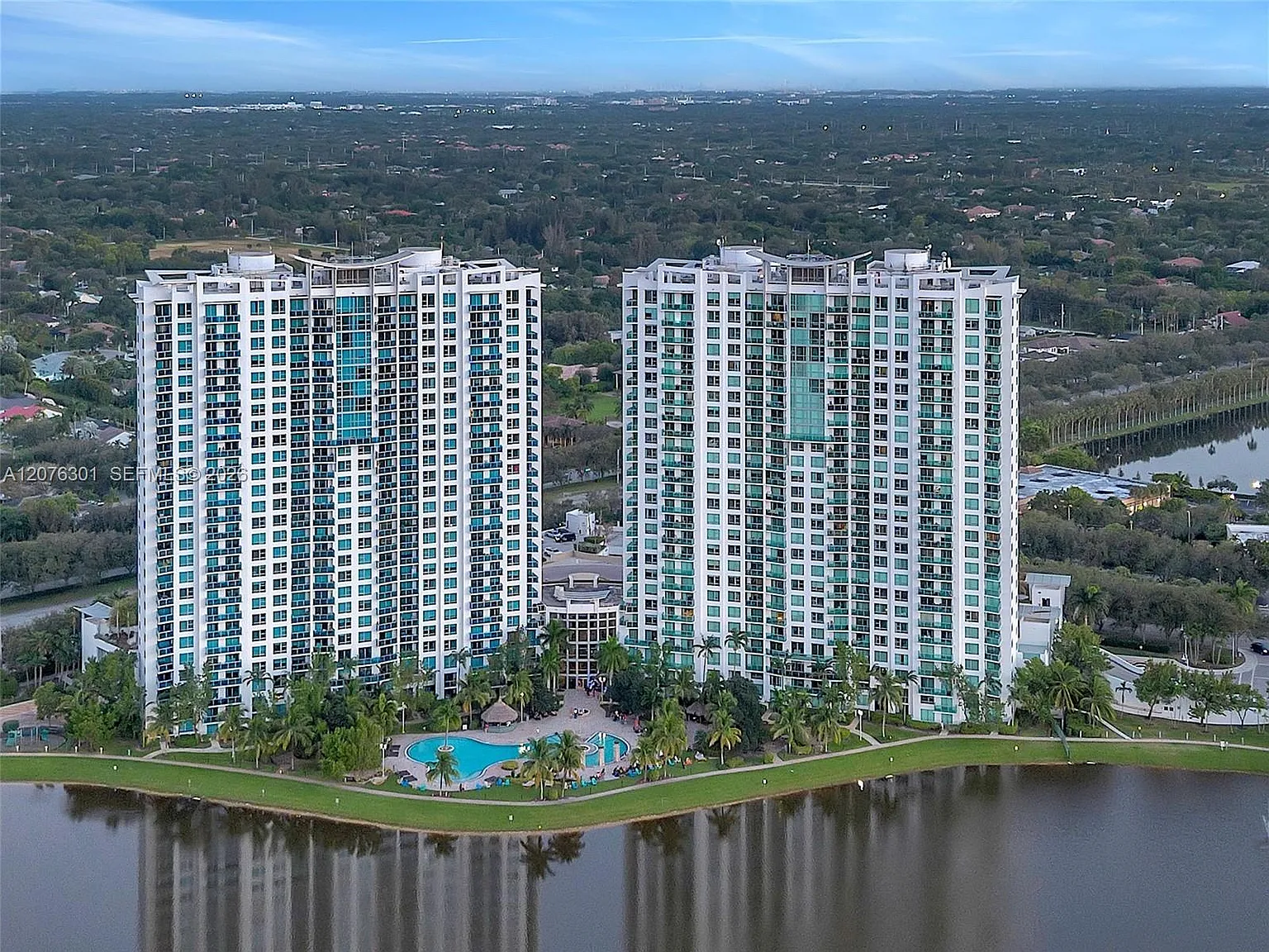 Tao Sawgrass Condominium — Photo 1