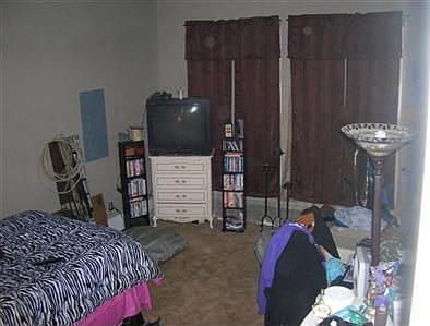 3rd image of 550 E Oak Park Way