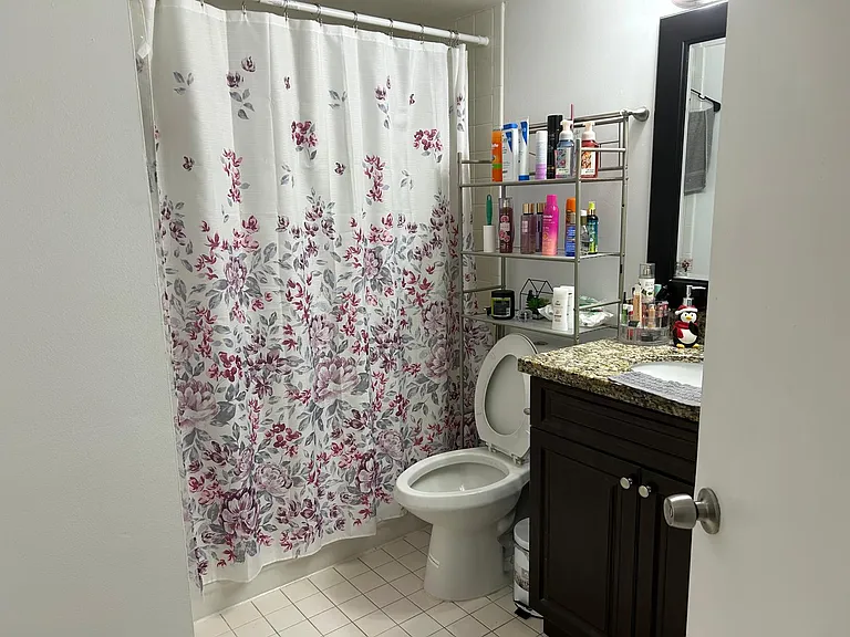 7205 Glenmoor Dr #7205 — Photo 8