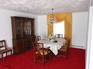 988 Glenwood Dr, Altoona, PA 16601