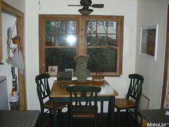 5th image of 426 Mill St