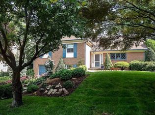 5805 Ogden Ct, Bethesda, MD 20816
