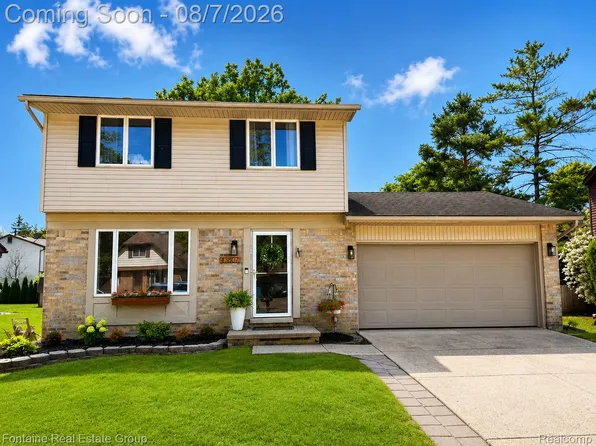 43807 Yorktown St, Canton, MI 48188