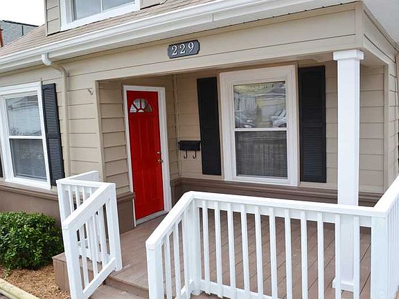 3rd image of 229 Ethel Ave