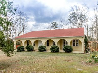 9427 Lakeshore Dr, South Prince George, VA 23805