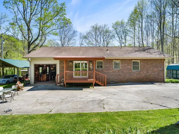 496 Jackie Cove Rd, Hayesville, NC 28904