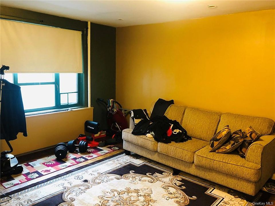 2nd image of 1591 Metropolitan Ave Fl 4