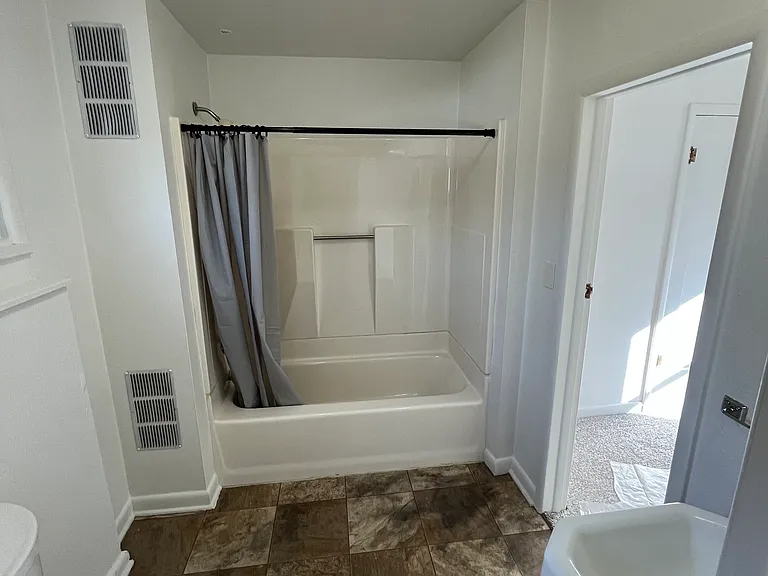 1166 S Sheridan Ave #B — Photo 3