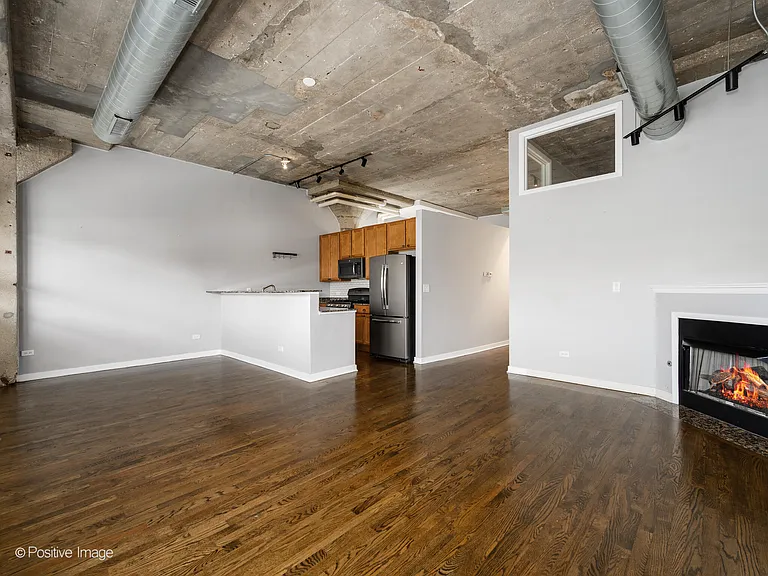 1151 W 14th Pl #137 — Photo 2