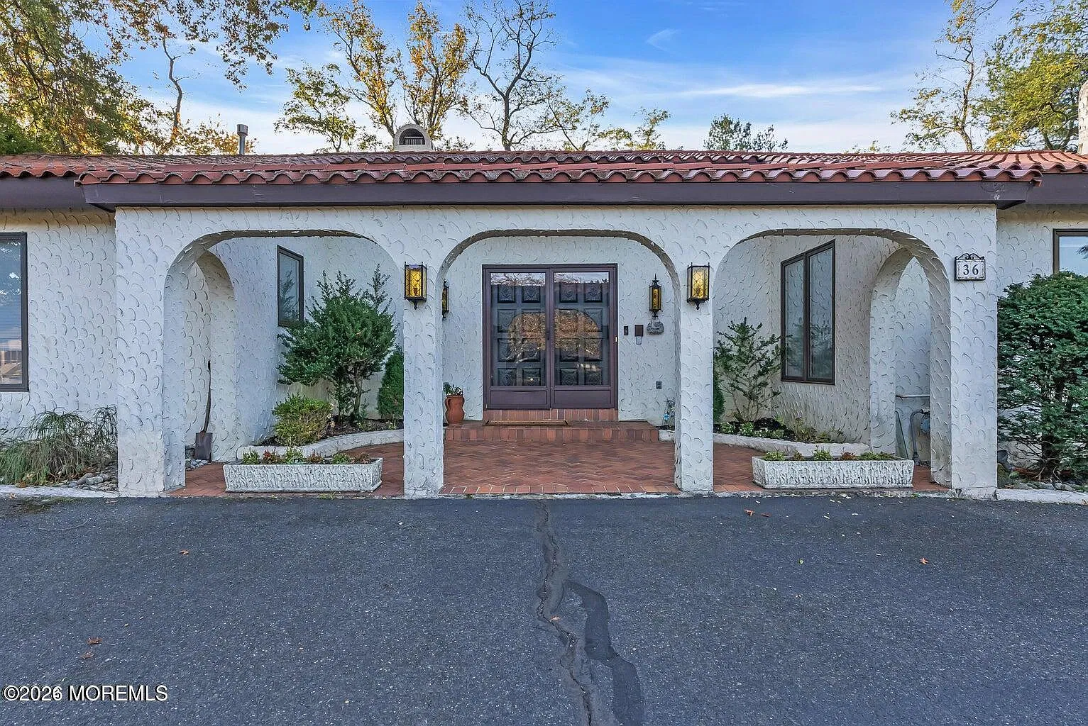 6 bed, 3.5 bath, 2764 sqft, $6,000 — Photo 2