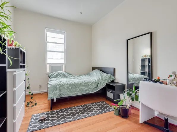 2020 Bleecker Street image 16 of 35