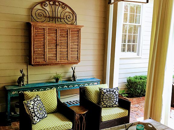 Covered porch1