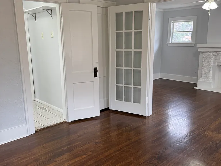 224 N Xenophon Ave — Photo 12