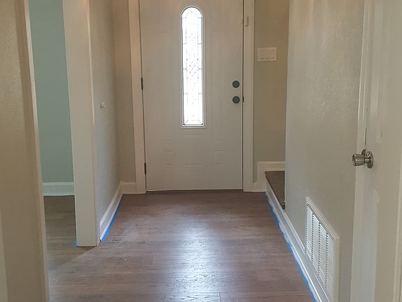 3rd image of 3025 Tipperary Dr