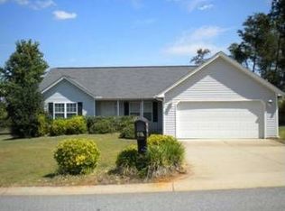 204 Viking Dr, Greer, SC 29651