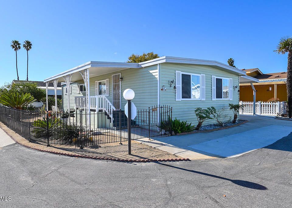 1st image of 300 Gaviota Pl #150