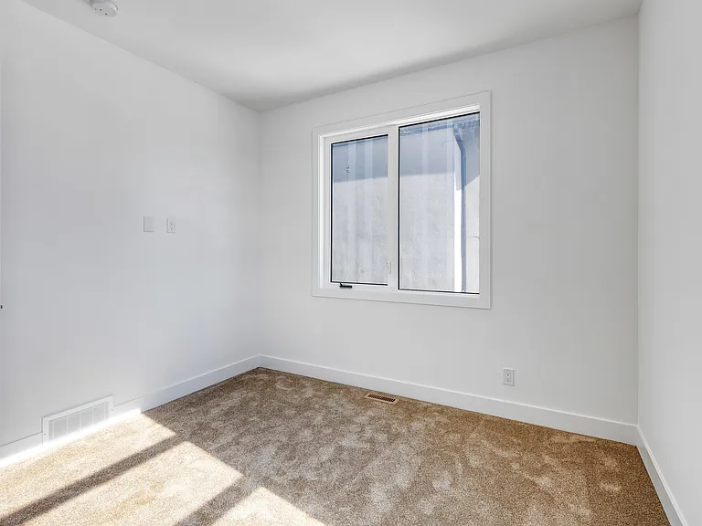 2144 51st Ave SW — Photo 31