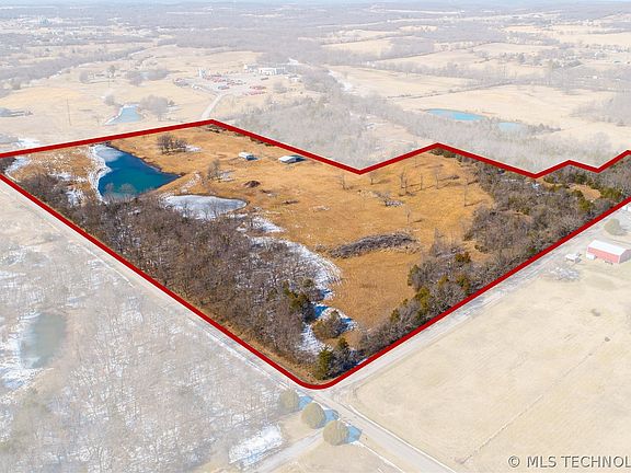 2nd image of 516 Krebs Lake Rd