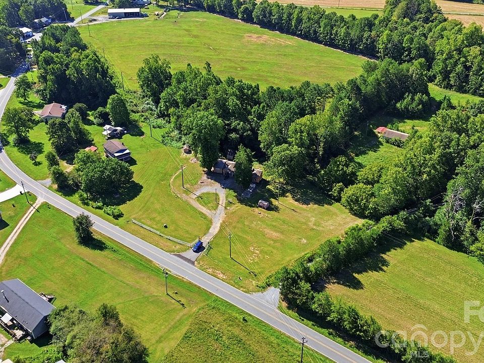 1st image of 1021 Ramseur Rd
