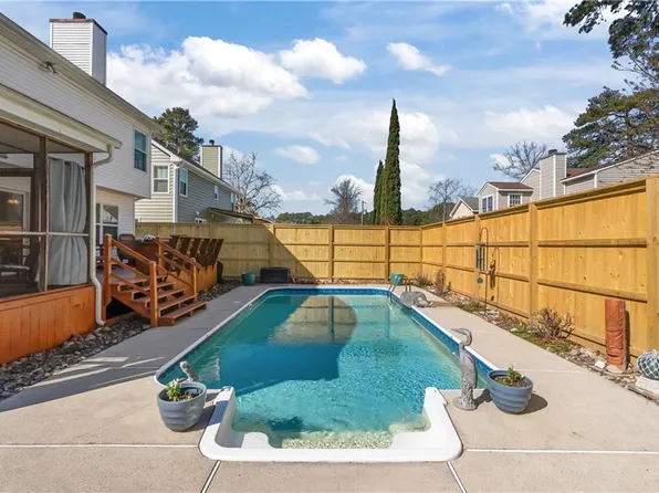829 Goldsboro Ave, Virginia Beach, VA 23451
