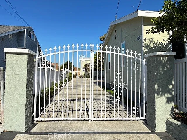 3809 Pine Ave — Photo 3
