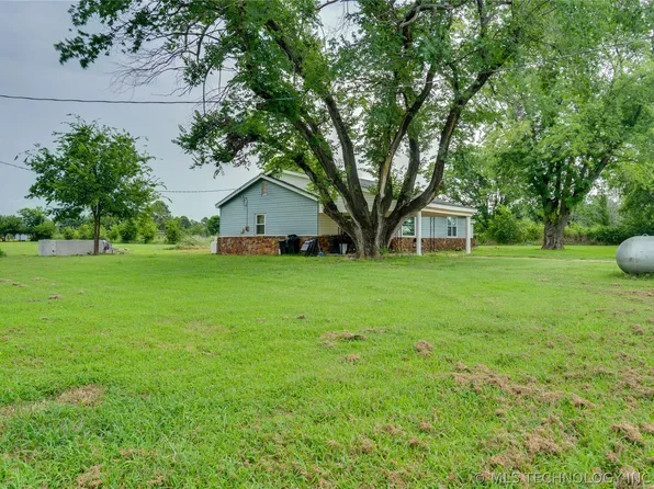 12351 E 400th Rd, Claremore, OK 74017