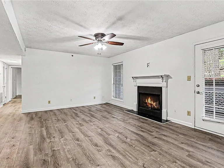 3960 Riverlook Pkwy SE #203 — Photo 4