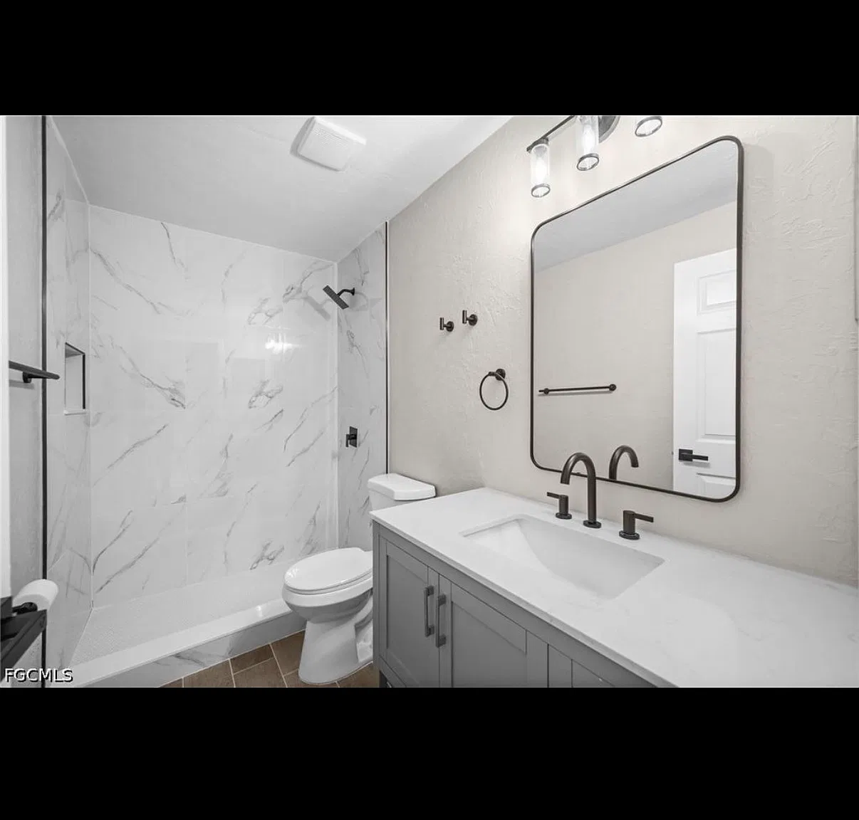 3 bed, 1450 sqft, $2,000 — Photo 3