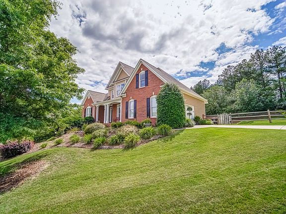 2nd image of 731 Bentwater Dr