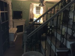 291 W Shore Rd, Warwick, RI 02889