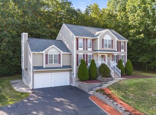 7 Partridge Cir, Salem, NH 03079