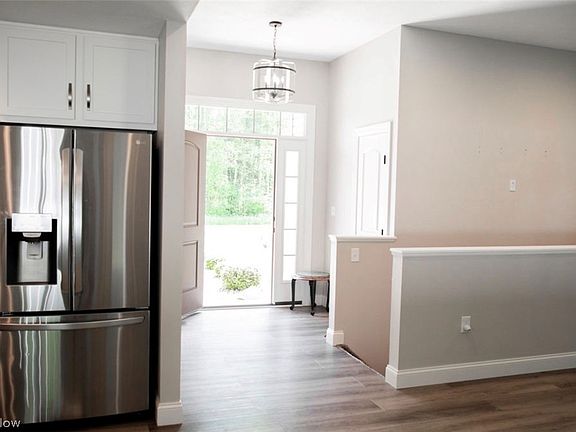 3rd image of 101 Muirfield Dr