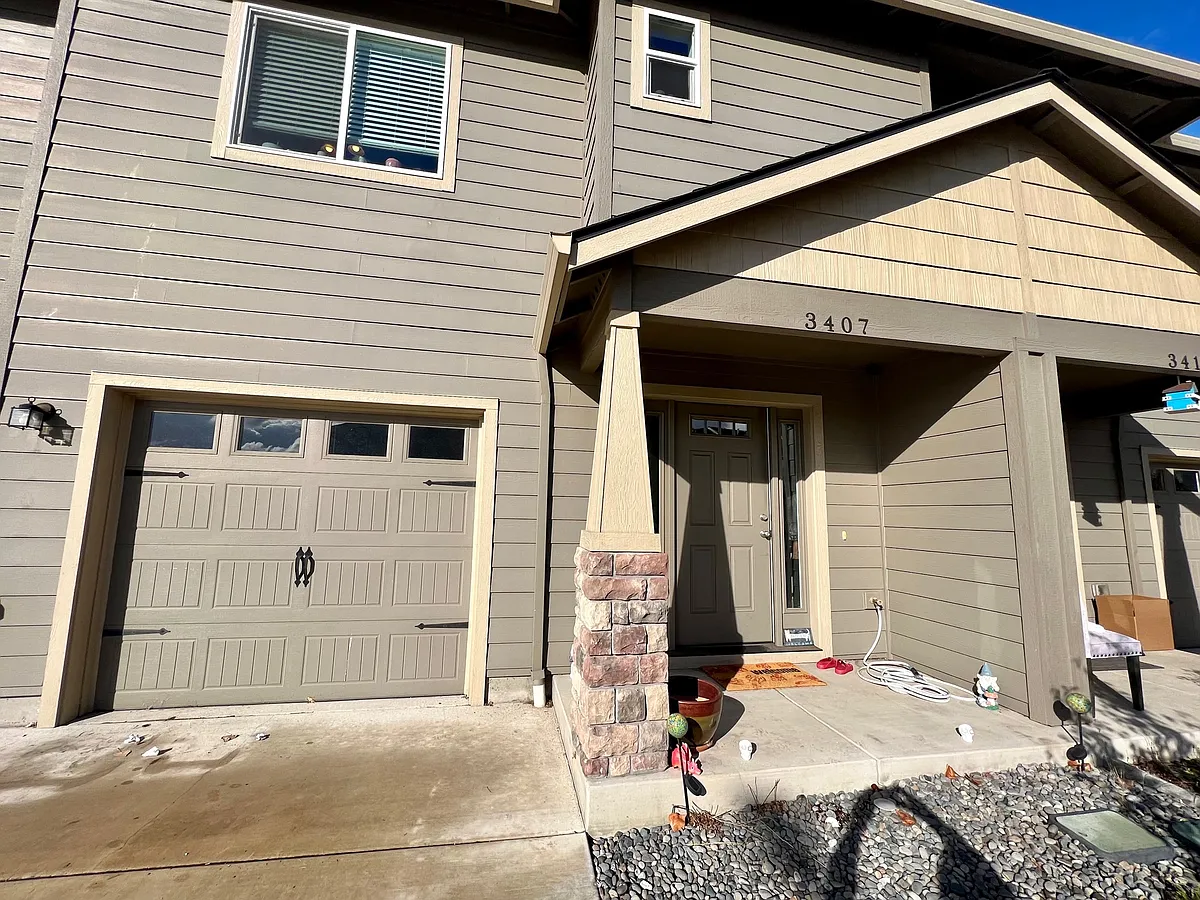 Building Photo - 3407 Sharon Way #0