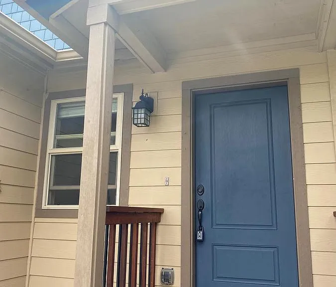 3231 NE Spring Creek Pl — Photo 4