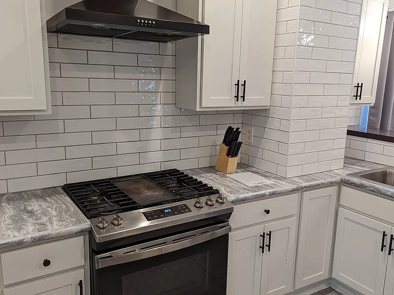 10918 Ashbury Ave — Photo 3