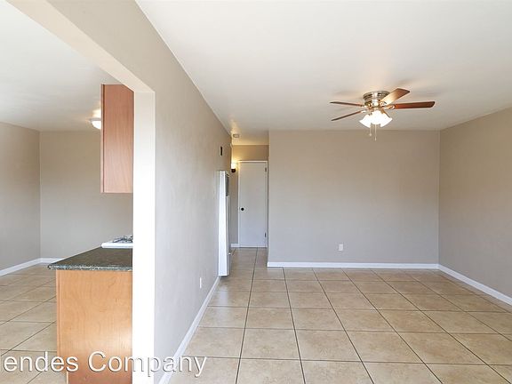 2nd image of 2816 L St APT B