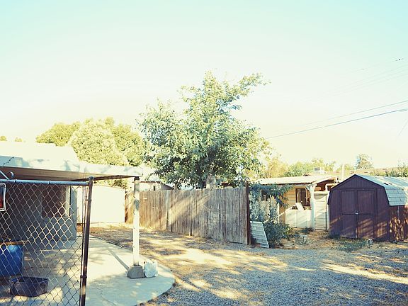 4th image of 141 W Ashlan Ave