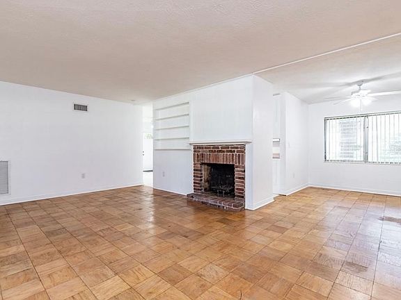 2nd image of 417 Saint Augustine Ave