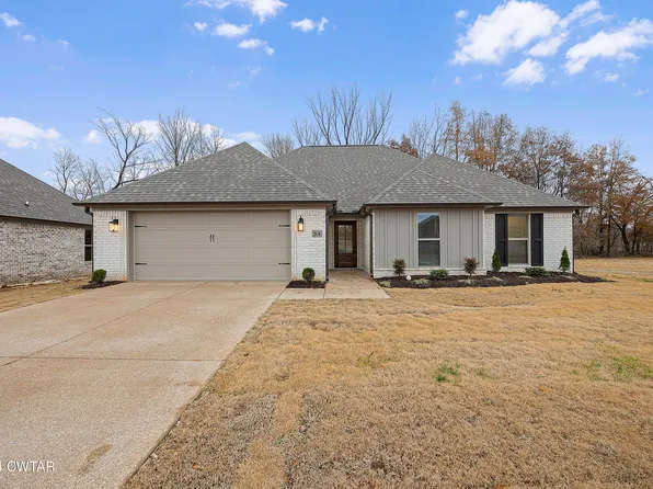 54 Woodcrest Dr, Jackson, TN 38305