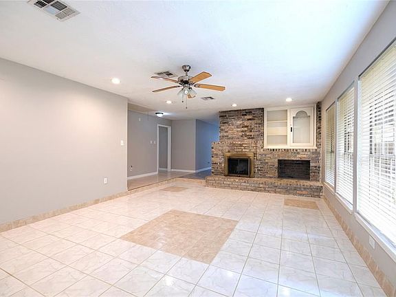 5th image of 7019 Bent Branch Dr
