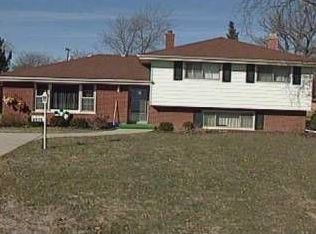 6836 W Edgewood Rd, Palos Heights, IL 60463