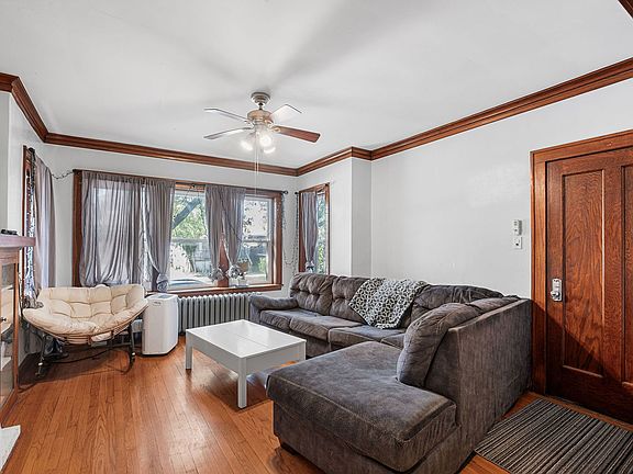 2nd image of 2019 N Leclaire Ave